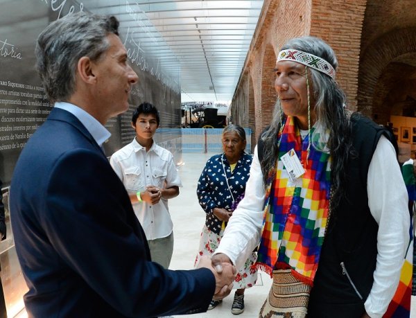 Macri se reunió con Félix Díaz y una delegación de pueblos originarios 