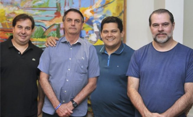 Rodrigo Maia (presidente de Diputados), Jair Bolsonaro (presidente de la República), Davi Alcolumbre (presidente del Senado) y Dias Toffoli (presidente de la Corte Suprema)