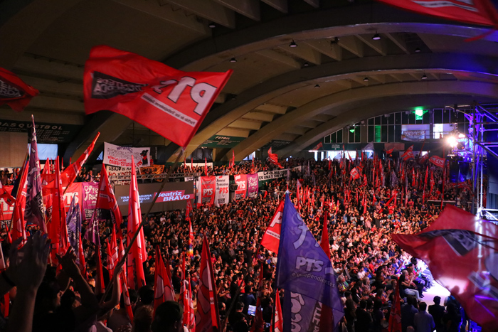 El Partido de los Trabajadores Socialistas (PTS) de Argentina realiza un acto internacionalista en un estadio cubierto, el 16 de noviembre de 2019. Miles de personas escucharon los discursos de revolucionarios de Chile, Bolivia y Argentina.