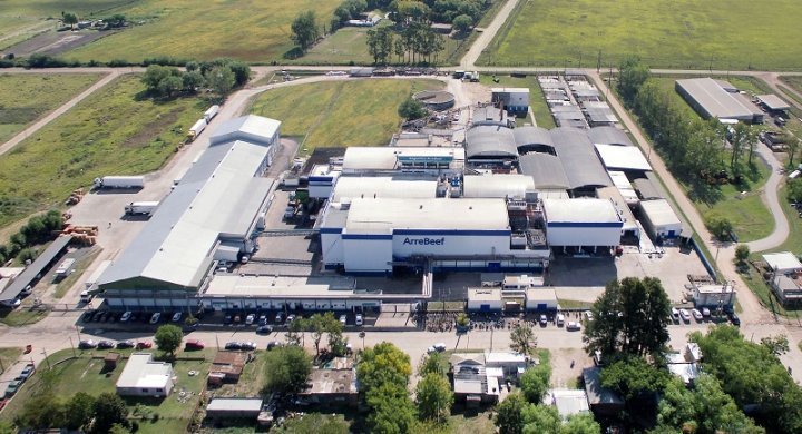 Vista aérea de la planta frigorífica en Pérez Millán.