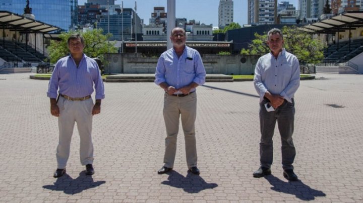 Las entidades que nuclean a los empresarios rurales convocan a un cese de comercialización este miércoles 13. Foto: Telam.