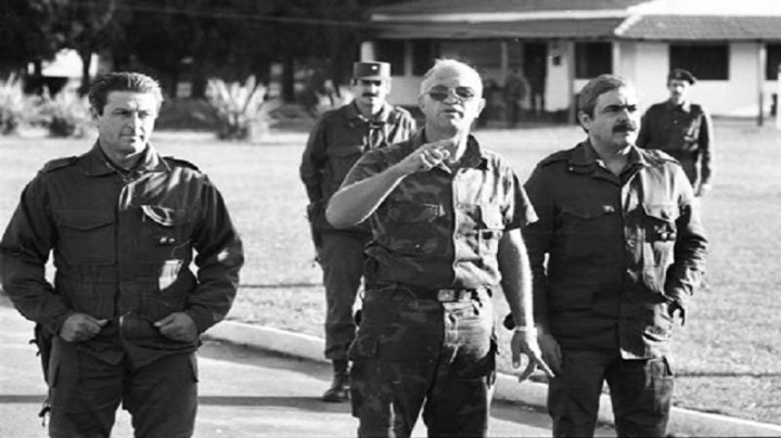 Aldo Rico, Enrique Venturino y Gustavo Breide Obeid dirigiendo el levantamiento en Campo de Mayo