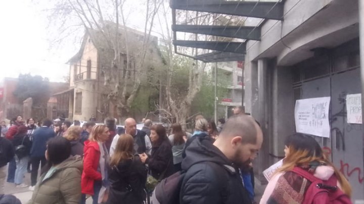 Estudiantes del Instituto en la clase pública contra los ataques de la derecha