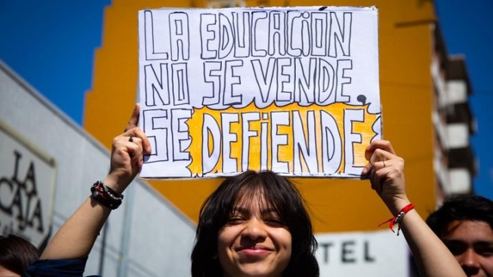 Estudiantes secundarios de San Isidro se vienen movilizando desde principios de año por sus demandas. Foto @enfoquerojo