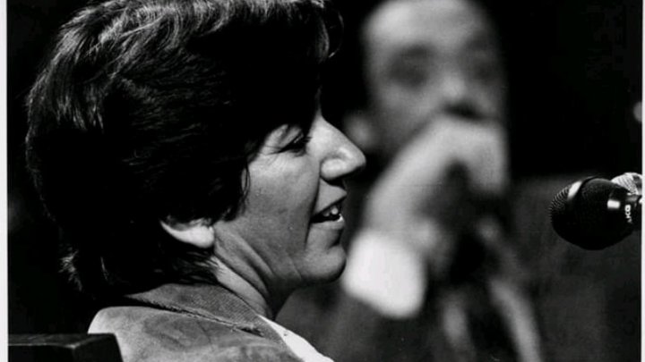 Adriana Calvo durante su declaración en el Juicio a las Juntas, 1985