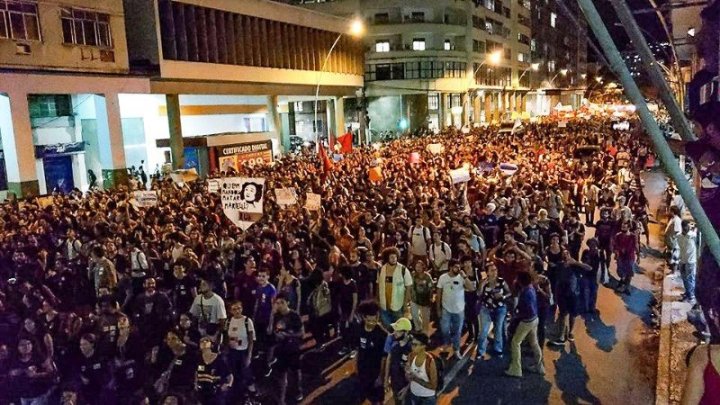 Marcha en Niterói, RJ. Midia Ninja