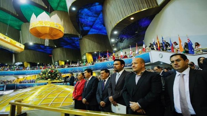 Enrique Alfaro (hoy gobernador de Jalisco, entonces presidente municipal de Guadalajara) en la ceremonia Internacional de Bienvenida de la Santa Convocación, en agosto de 2016.