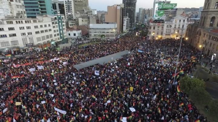 Foto: Concentración Cabildo ciudad de La Paz