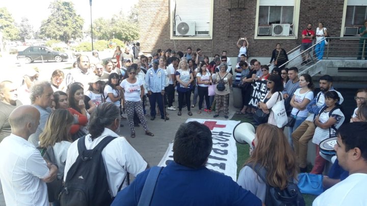 La asamblea de despedidos previa a la reunión