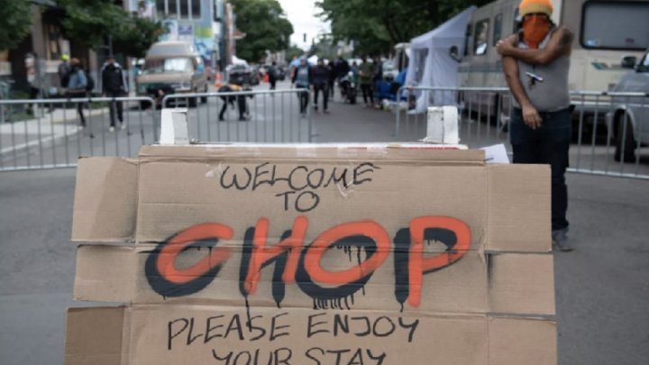 Entranda al CHOP (Capitol Hill Organized Protest) in Seattle, Washington. Getty.