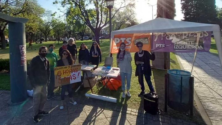 Plaza de Pacheco centro. La campaña electoral en Tigre se despliega por los barrios mas populares.