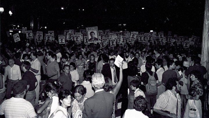 Marcha a Plaza de Mayo, a un mes del asesinato de José Luis Cabezas | Foto Archivo Contraimagen