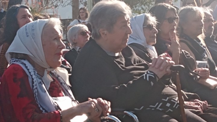 Nora Cortiñas, Elsa Pavón, Mirta Baravalle. Madres de Plaza de Mayo Línea Fundadora