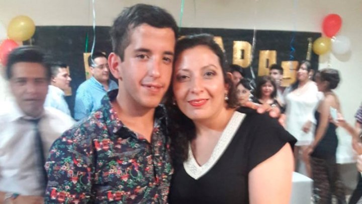 Franco Isorni junto a su mamá Patricia