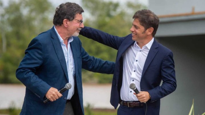 Alberto Sileoni, Director General de Cultura y Educación bonaerense y Axel Kicillof, gobernador de la provincia de Buenos Aires.