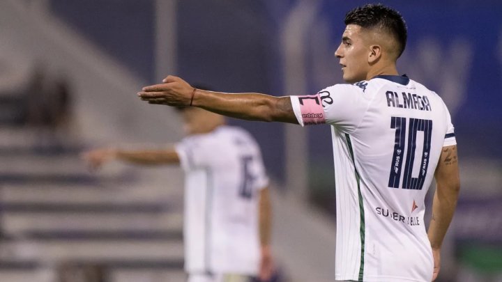 Thiago Almada en su último partido en Vélez, antes de ser transferido al fútbol estadounidense de la MLS.