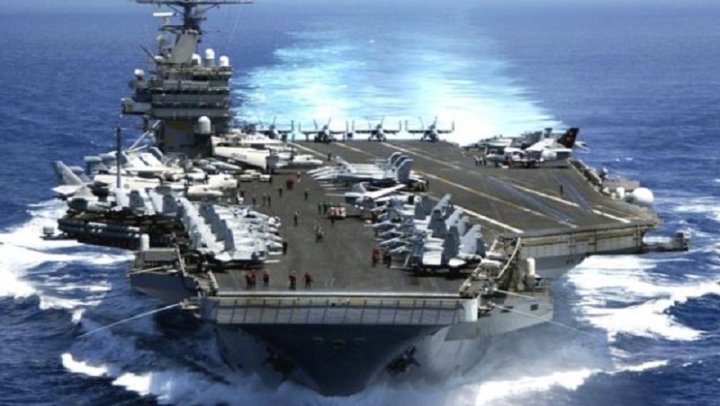 El USS Carl Vinson (CVN-70) designado en su momento para el operativo de intervención de Haití en 2010 al mando del Comando Sur.