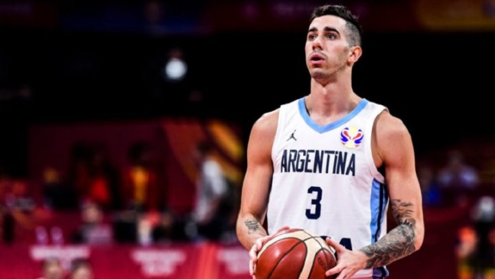 Lucas Vildoza en la selección argentina de Básquet.