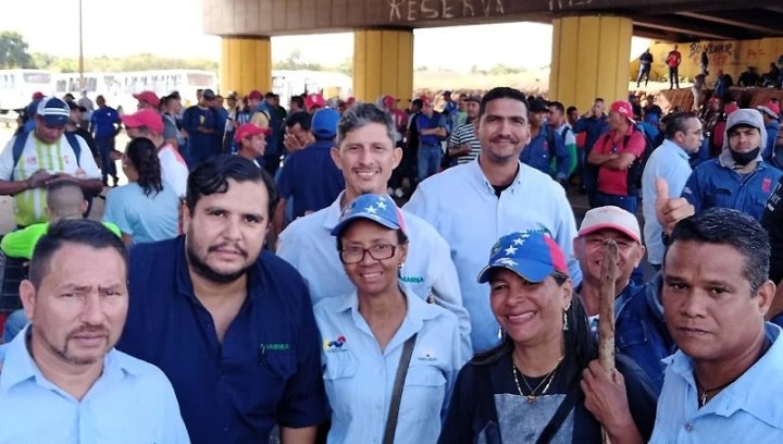 Jean Mendoza en solidaridad con protesta de los trabajadores sidoristas. Crédito: Trabajadores de MASISA / Archivo Aporrea