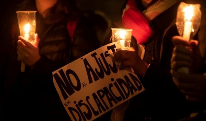 Foto: Movilización contra el ajuste en discapidad realizo por Sergio Massa y el Frente de Todos en 2022 en Córdoba.