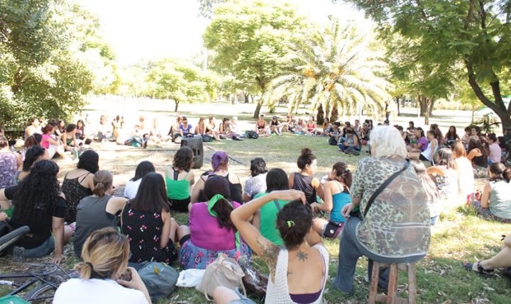 Foto: Campaña contra las Violencias hacia las Mujeres - Zona Sur