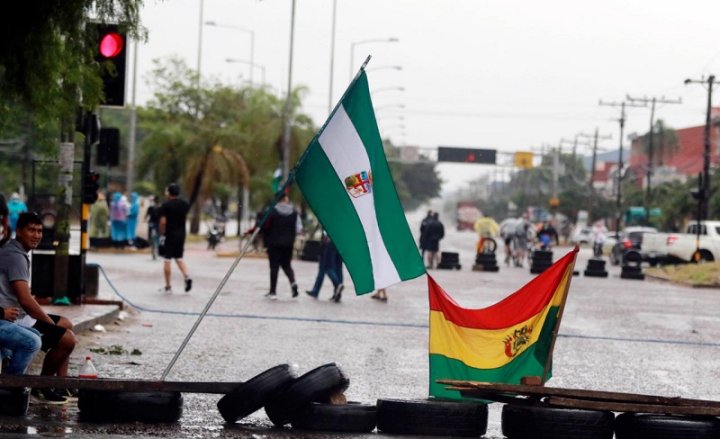 Bloqueos en calles y avenidas de Santa Cruz. (Foto: Archivo - ABI).