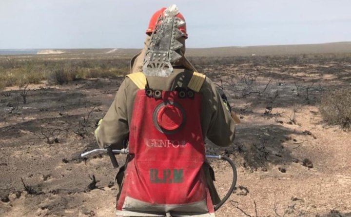 Fotografía de Portada: Bomberos Voluntarios Puerto Madryn.