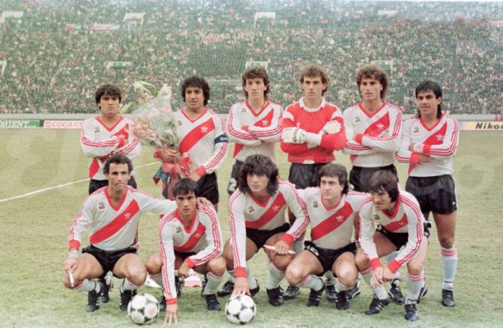 El quinto gran equipo de River Plate conquista la triple corona con Alonso como figura máxima.