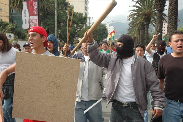 Foto: Miembros de la Resistencia Juvenil Cochala (UJC) - Foto Archivo|ABI