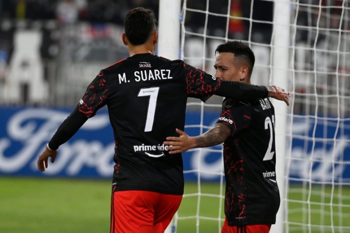 Los protagonistas de la noche en Chile, Suarez y Barco.