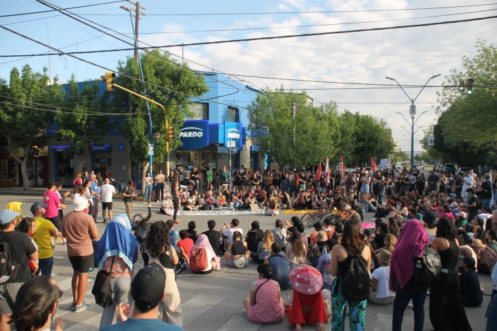 Asamblea Inter-Universitaria en Fiske Menuko.