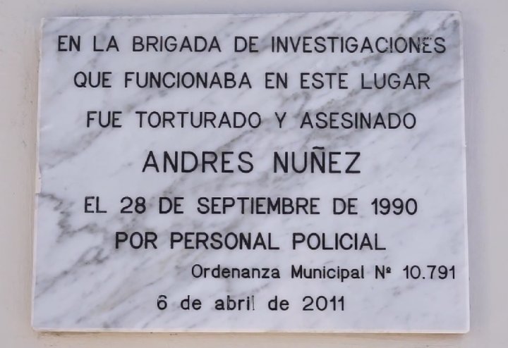 La lucha de Mirna Gómez obligó a señalar el lugar de los hechos | Fachada de la actual DDI La Plata (61 entre 12 y 13)