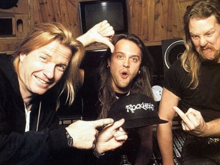 Bob Rock junto a Lars Ulrich y James Hetfield.