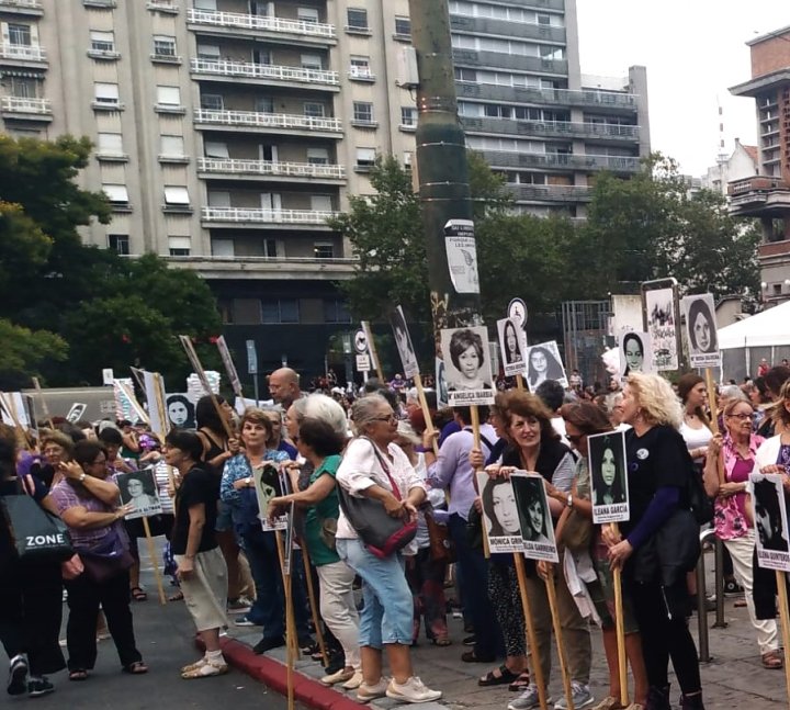 Cobertura colaborativa Pan y Rosas y La Izquierda Diario